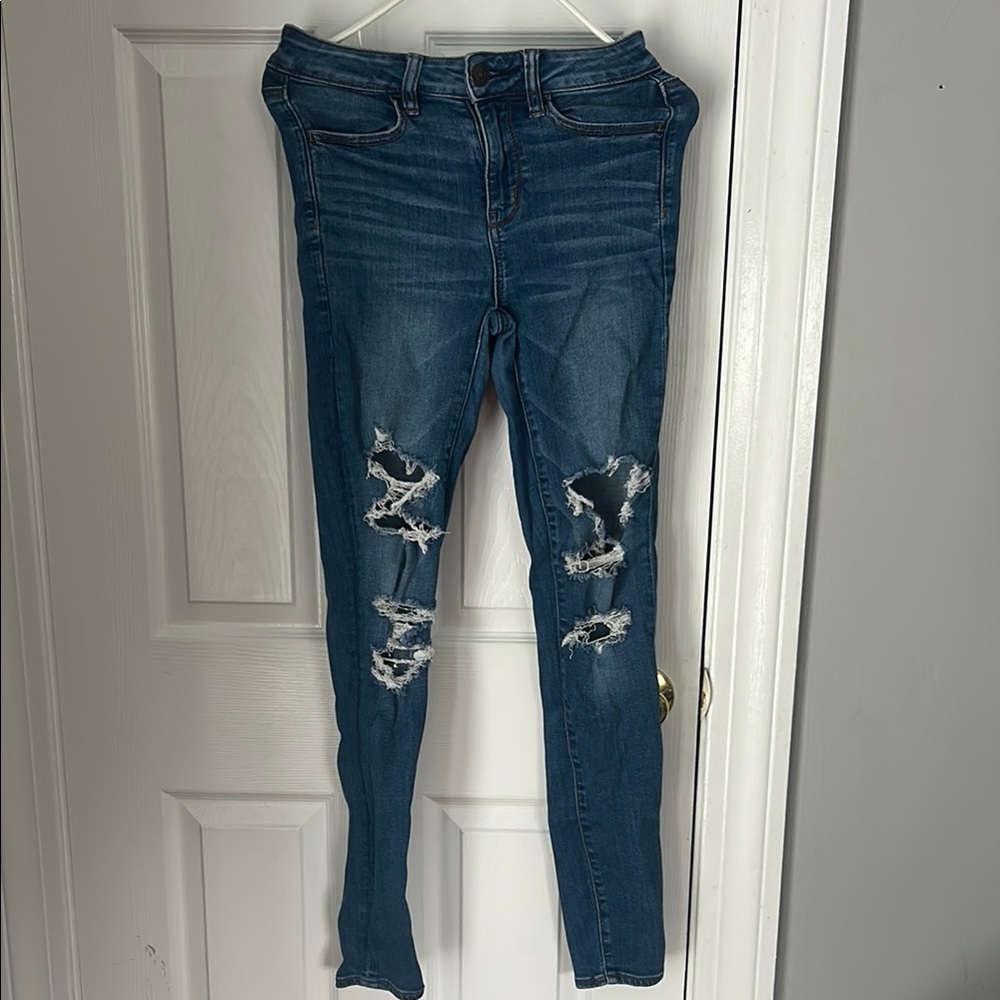 Stylish Blue Distressed Women's Jeans